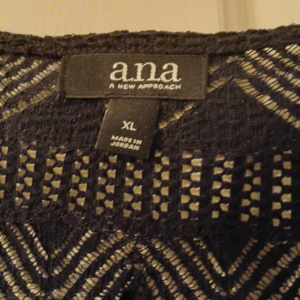 ADA Black Xl Lace Women's Top - Picture 5 of 6